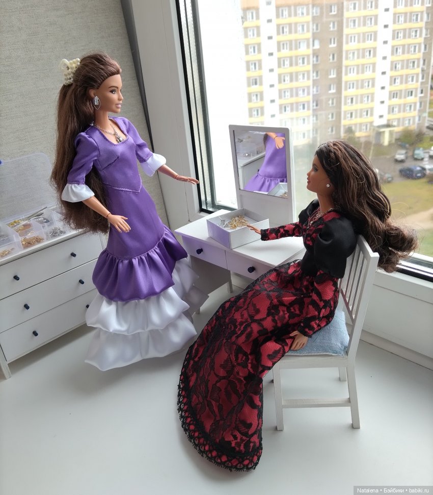 Приехала новенькая девочка