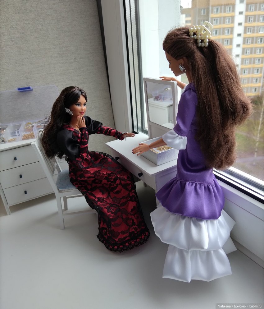 Приехала новенькая девочка