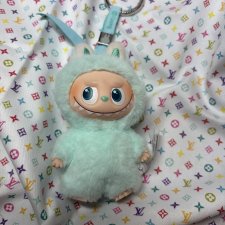 Mini labubu Pin for love