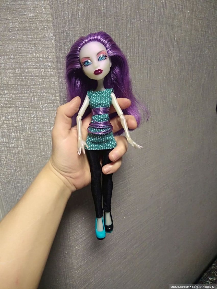Несколько костюмов на monster high (фото 2)