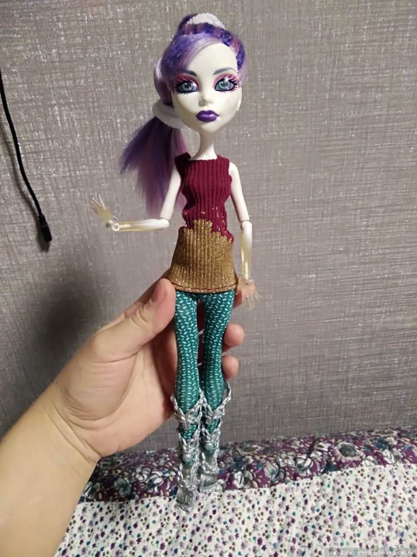 Несколько костюмов на monster high (фото 3)