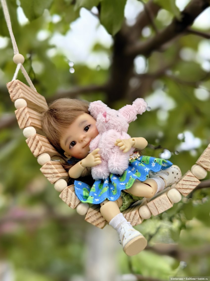 Подвесной деревянный гамак для кукол