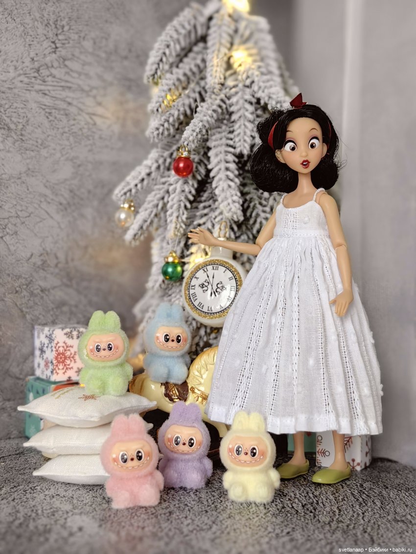 В гости к Белоснежке — Куклы Disney Animators и Принцессы Диснея: Disney Store