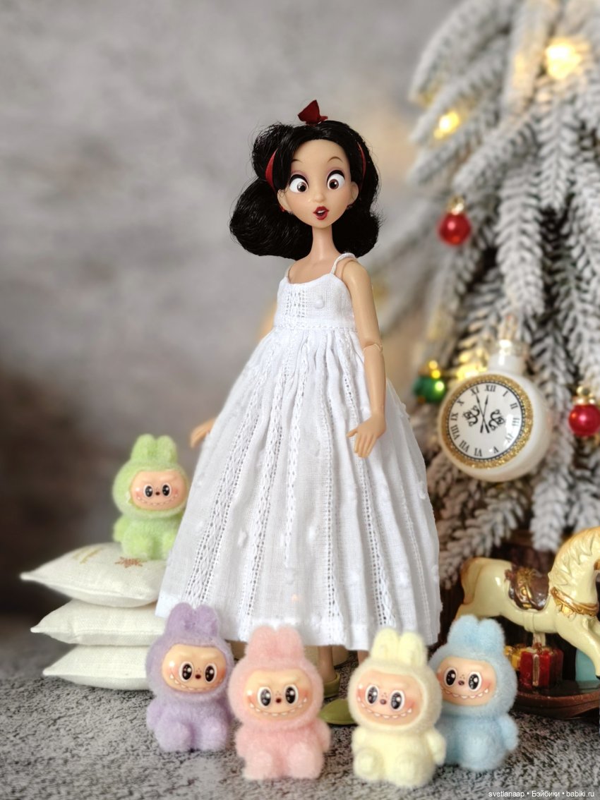 В гости к Белоснежке — Куклы Disney Animators и Принцессы Диснея: Disney Store