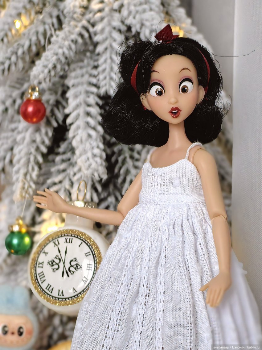 В гости к Белоснежке — Куклы Disney Animators и Принцессы Диснея: Disney Store