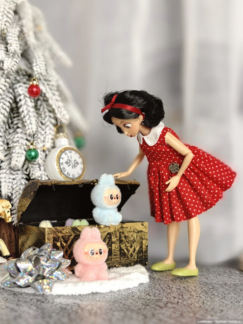 В гости к Белоснежке — Куклы Disney Animators и Принцессы Диснея: Disney Store (фото 10)