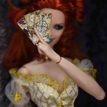 "Выбери каааарту"