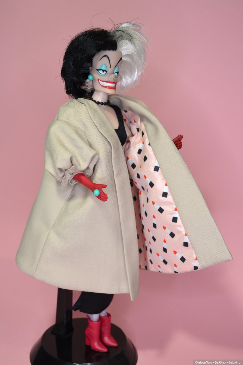 Круэлла де Виль — Куклы Disney Animators и Принцессы Диснея: Disney Store (фото 10)