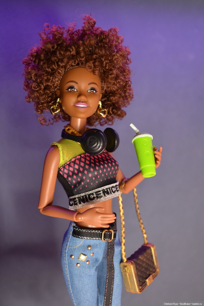 Солнечная тусовщица Anlily (фото 6)