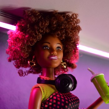 Солнечная тусовщица Anlily