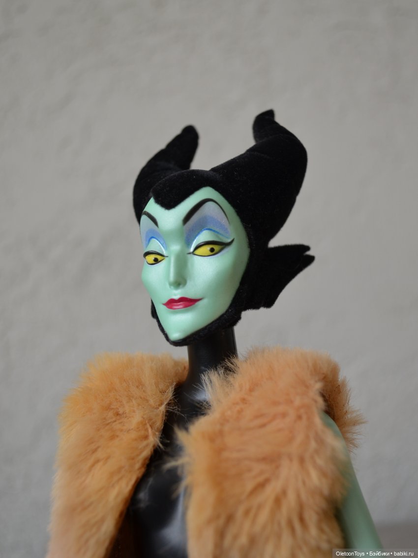 Малефисента — Куклы Disney Animators и Принцессы Диснея: Disney Store