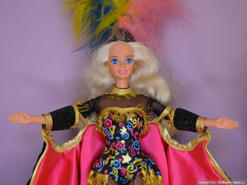 Цирковая полка — Коллекции игровых кукол (Playline): фото полок (фото 3)