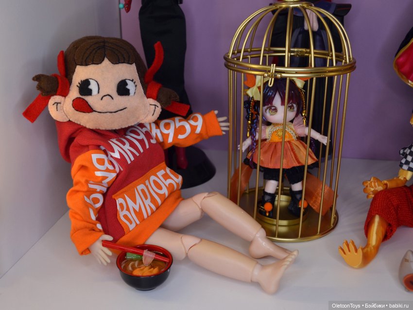 Цирковая полка — Коллекции игровых кукол (Playline): фото полок (фото 5)