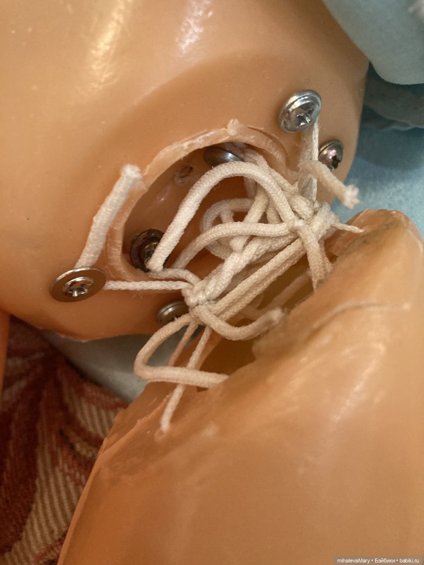 Есть крепление, а как паять? Чем?