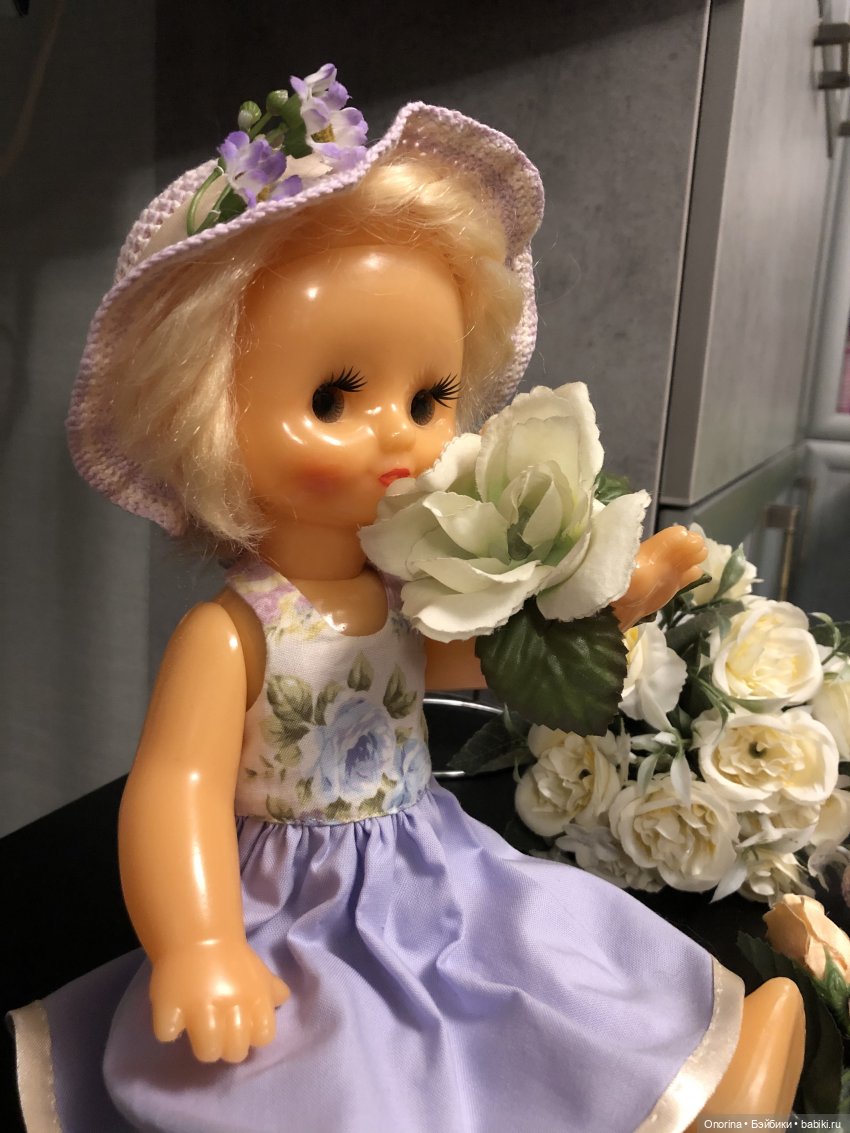 Кукла Оля наряжается — Игрушки СССР и советского детства: резиновые (фото 7)