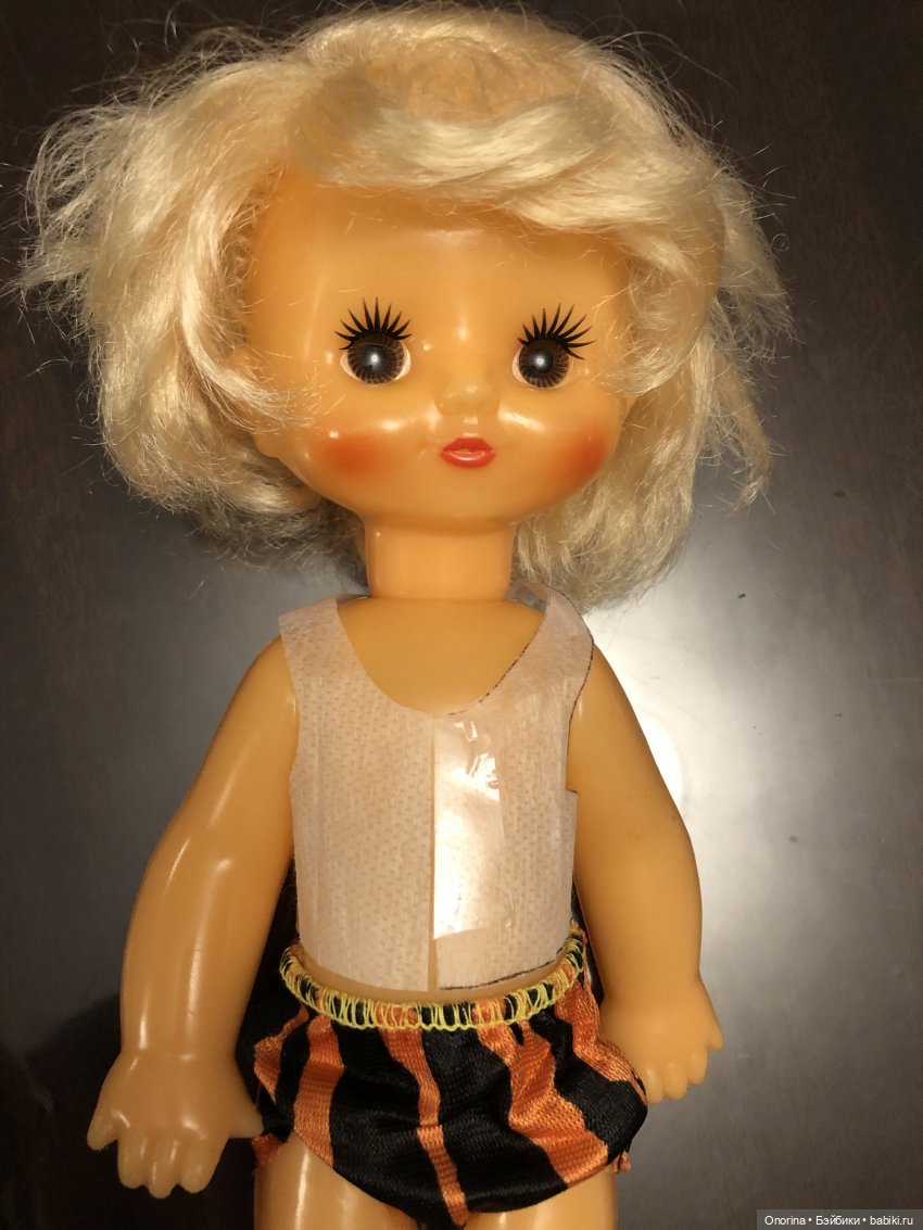 Кукла Оля наряжается — Игрушки СССР и советского детства: резиновые (фото 2)
