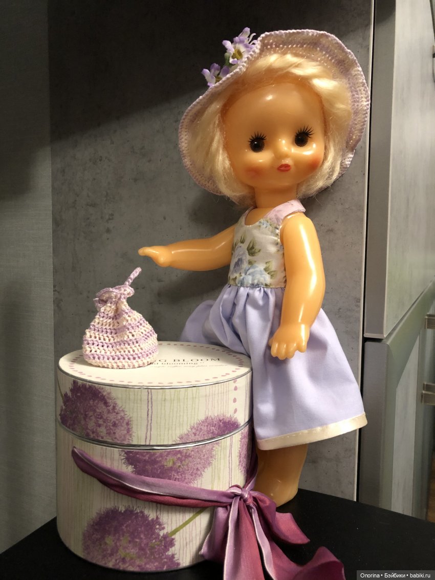 Кукла Оля наряжается — Игрушки СССР и советского детства: резиновые (фото 9)