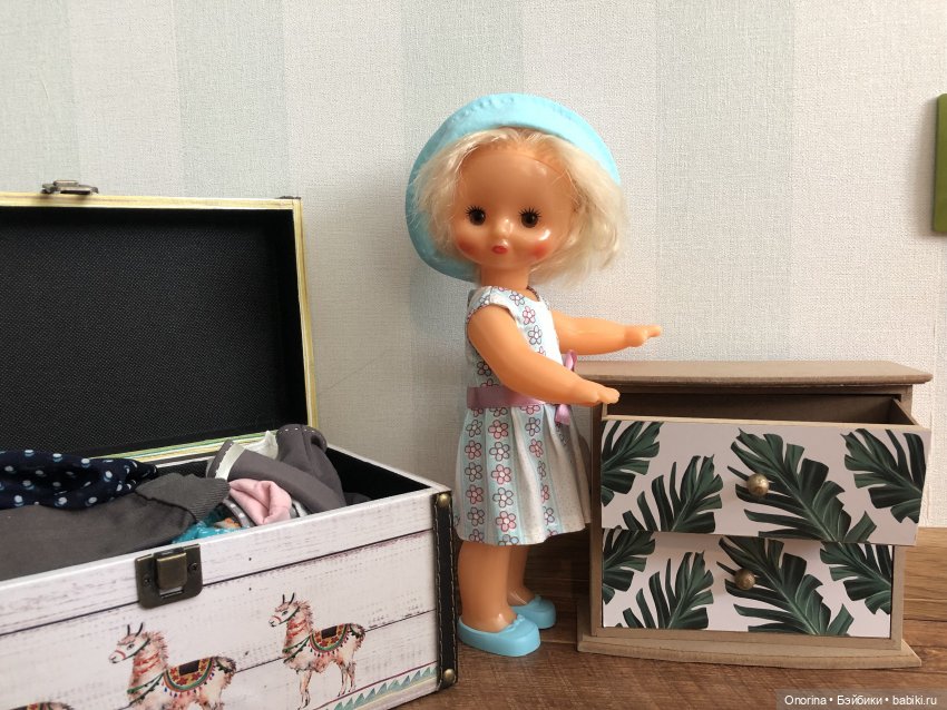 Мебель для Оли и Антошки — Игрушки СССР и советского детства: резиновые