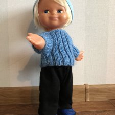 Антошка (Ленигрушка) одевается