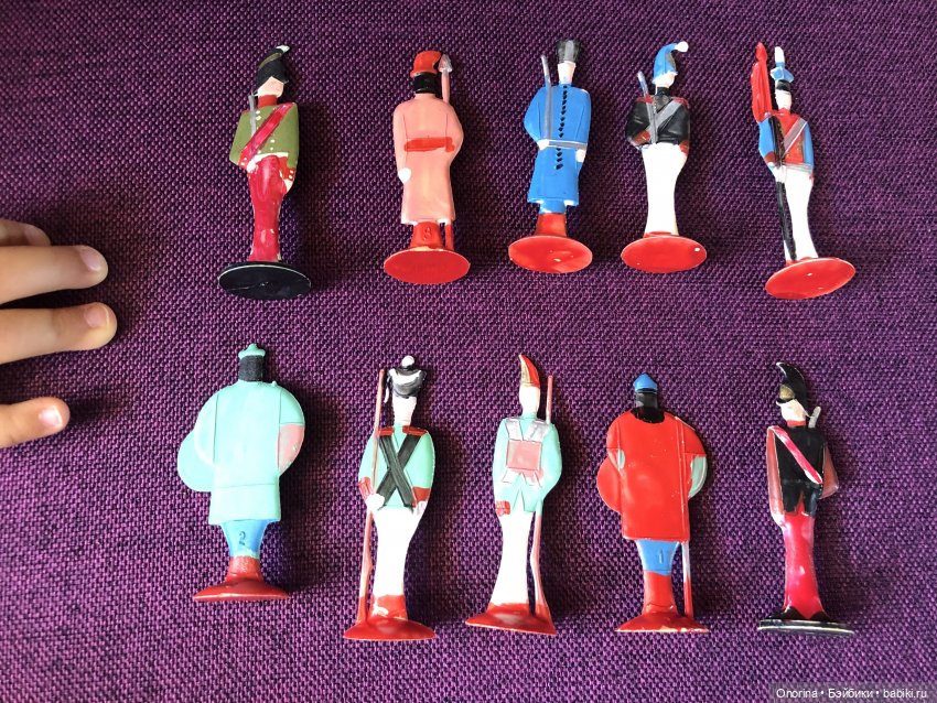 Солдатики мальчика 60-х годов