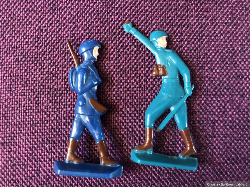 Солдатики мальчика 60-х годов