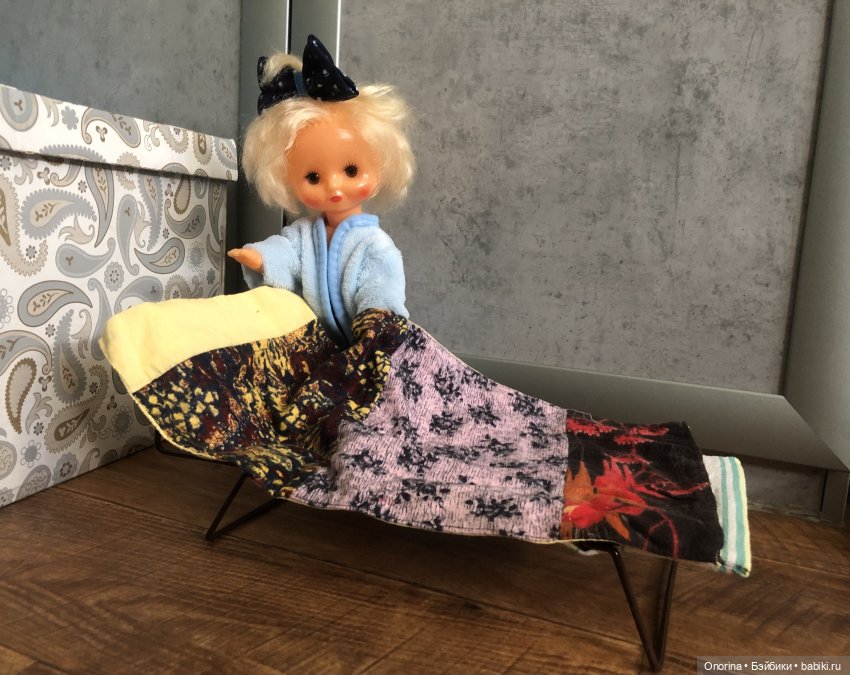 Раскладушка для Оли — Игрушки СССР и советского детства: резиновые