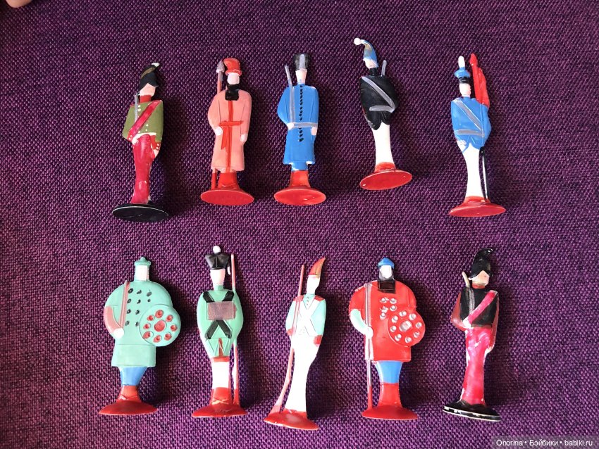 Солдатики мальчика 60-х годов