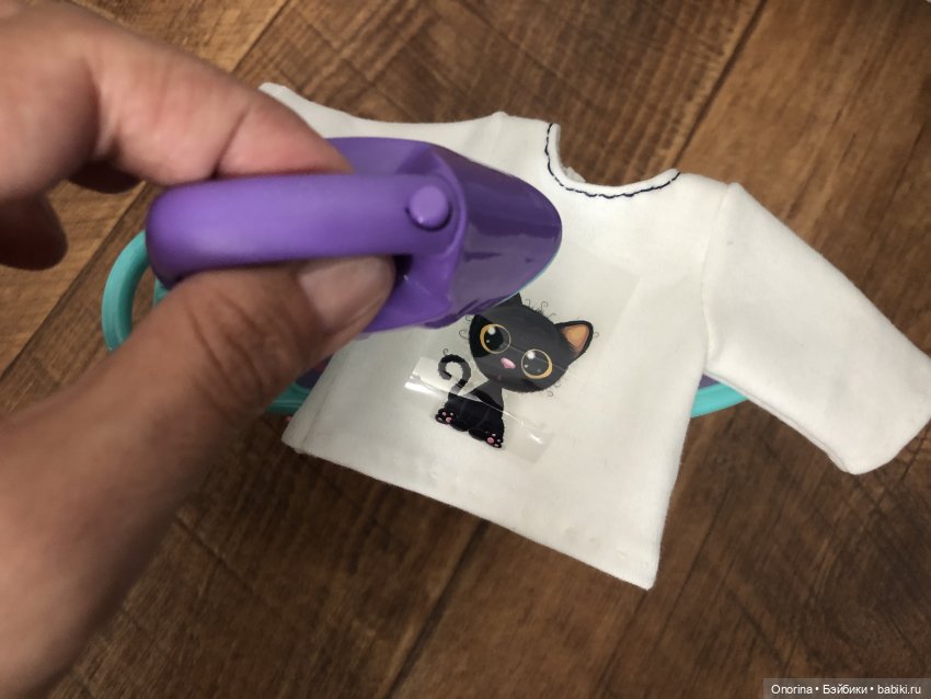 Футболка с термонаклейкой и новый утюг для Оли