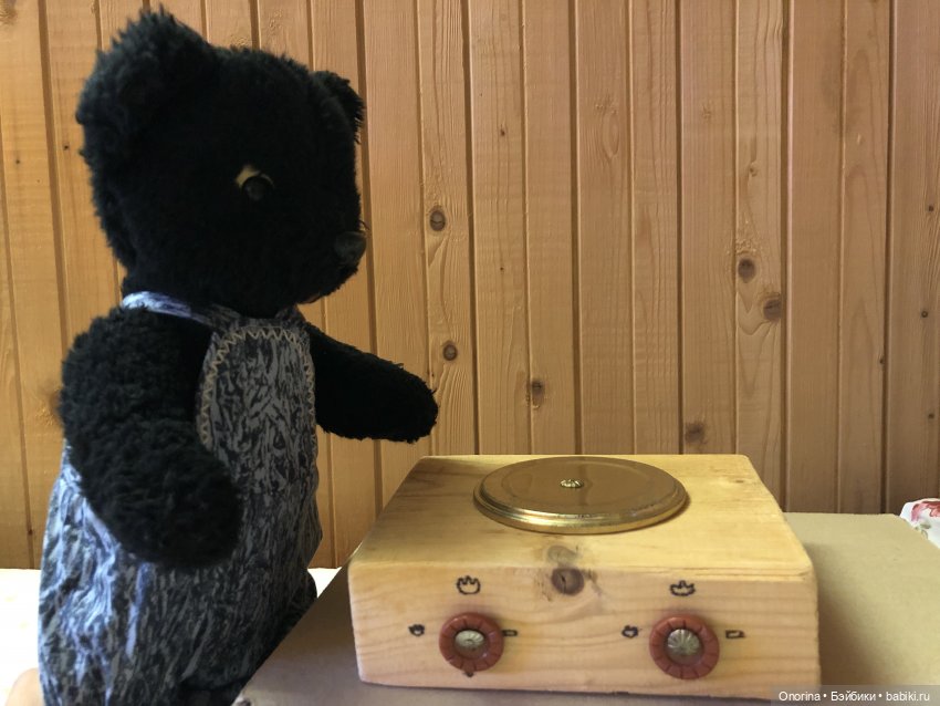 Уголёк варит кашу — Игрушки СССР и советского детства: резиновые