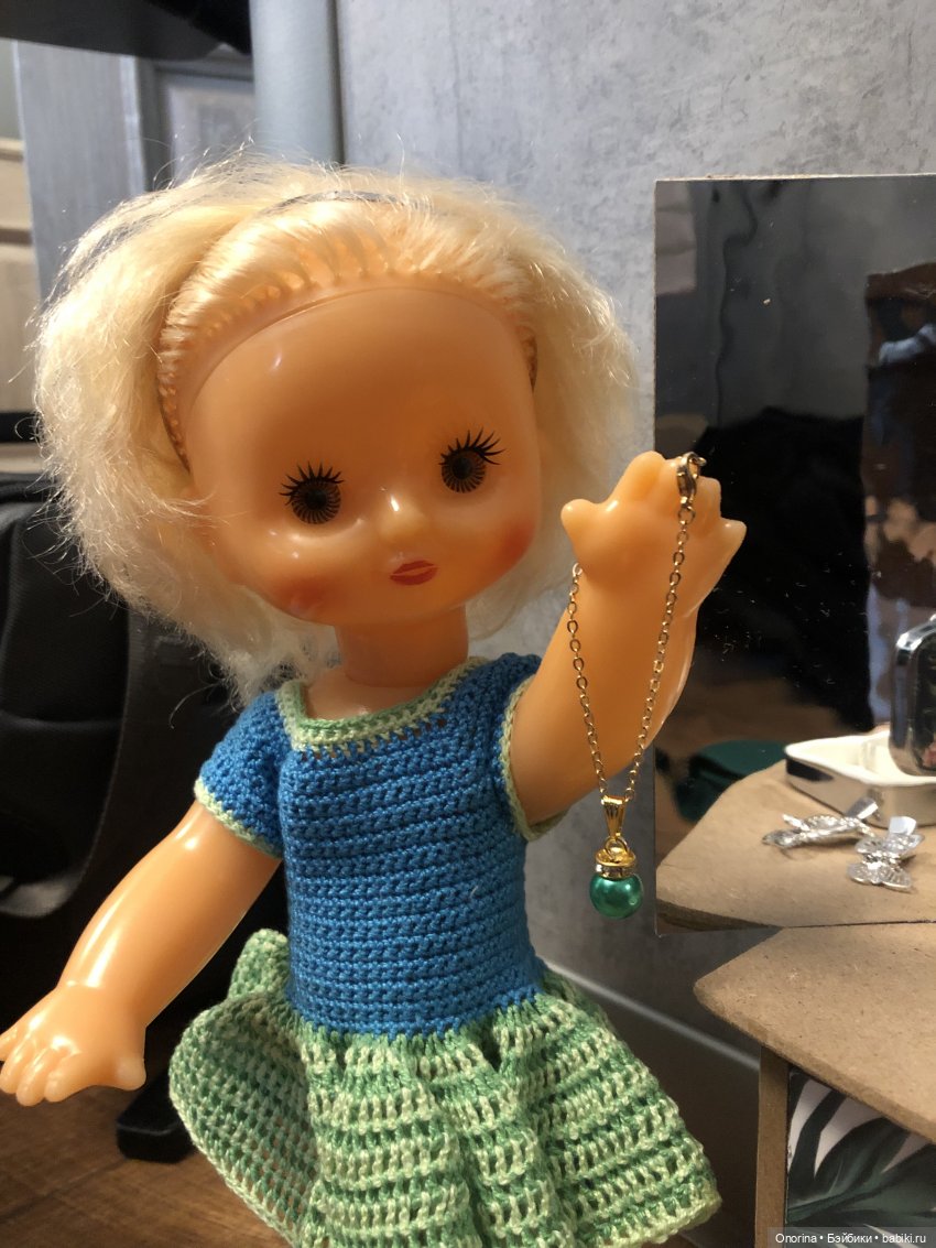 Снова посылка от сестрички