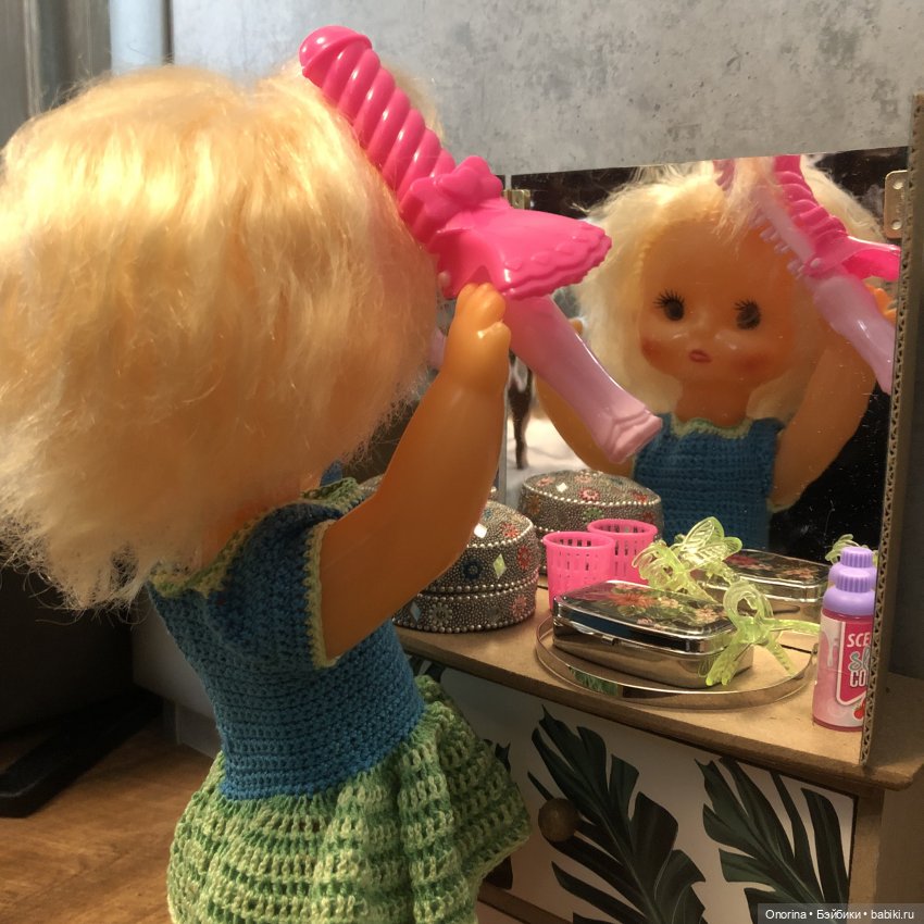 Снова посылка от сестрички