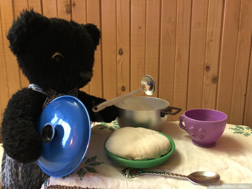 Уголёк варит кашу — Игрушки СССР и советского детства: резиновые (фото 7)
