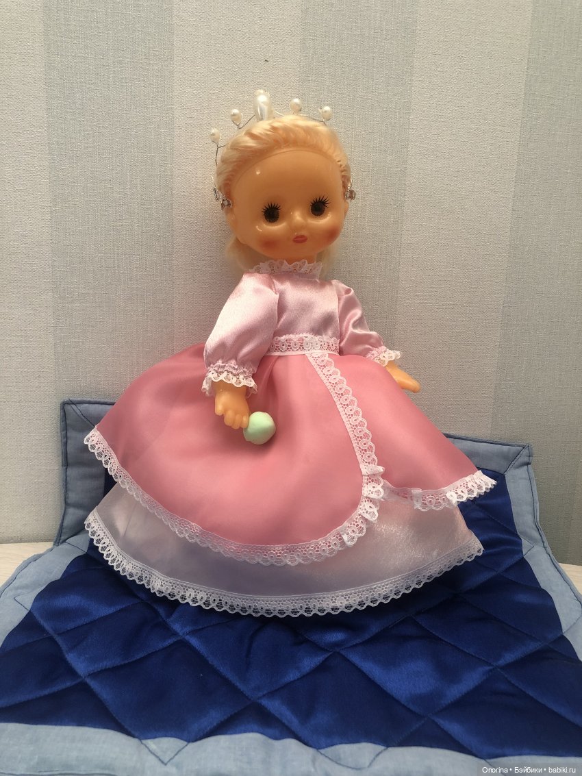 Сказочные наряды для Оли и Антошки