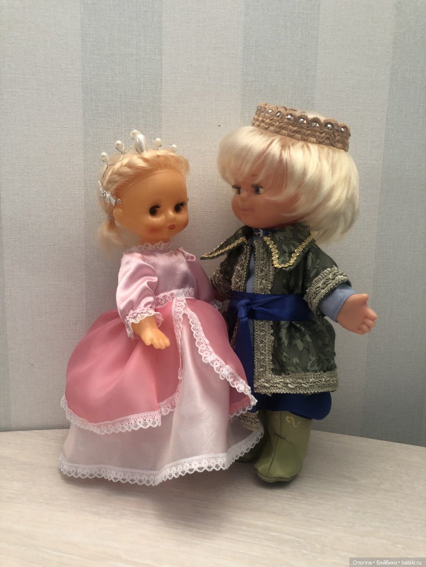 Сказочные наряды для Оли и Антошки