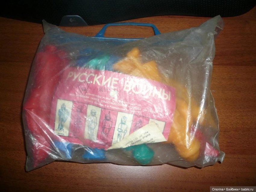 А из нашего окна площадь Красная видна. Ремонт пушки из колкого пластика