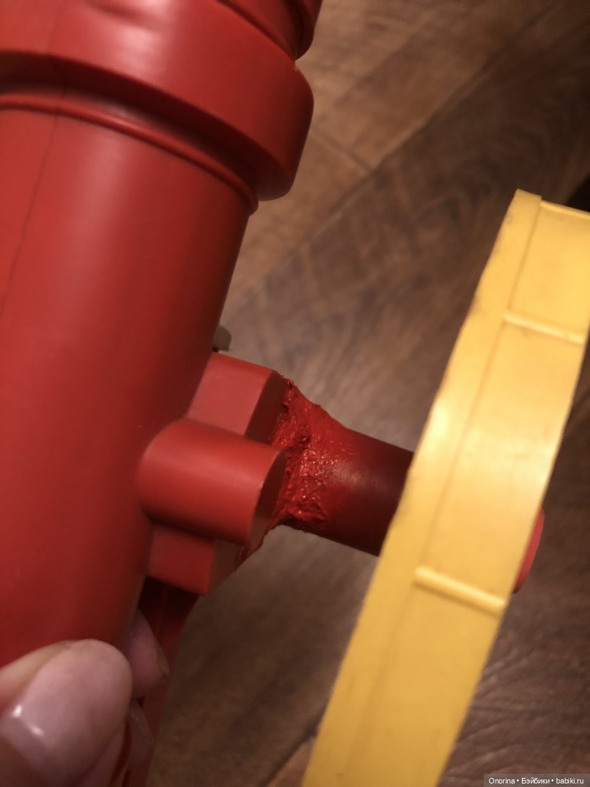 А из нашего окна площадь Красная видна. Ремонт пушки из колкого пластика