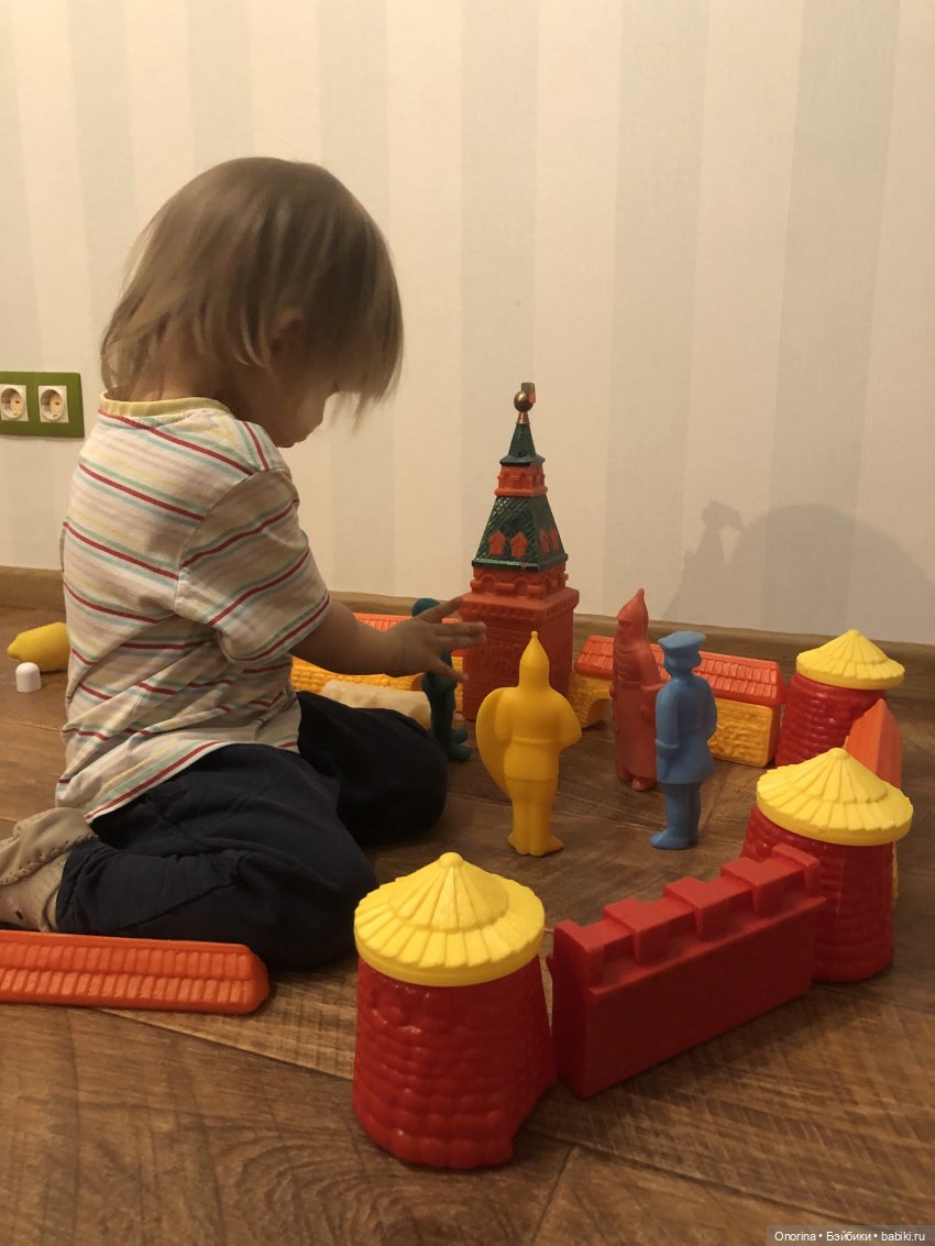 А из нашего окна площадь Красная видна. Ремонт пушки из колкого пластика