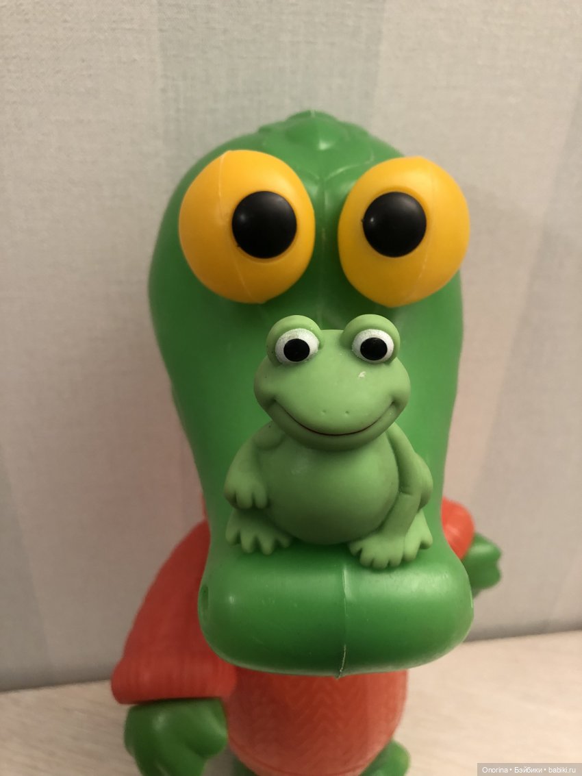 Игрушки из полиэтилена («дутыши») Московского завода пластмассовых игрушек "Малыш"