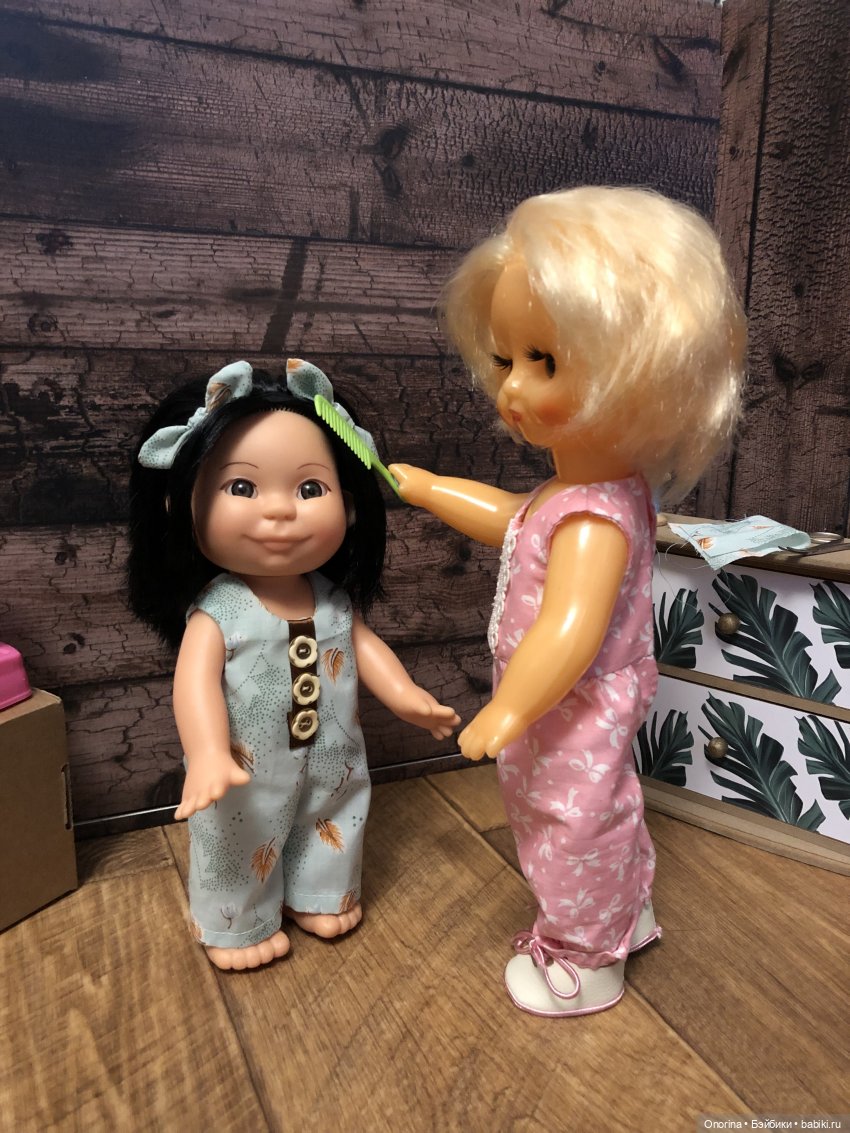 Подружки-рукодельницы — Винтажные куклы и игрушки детства: СССР