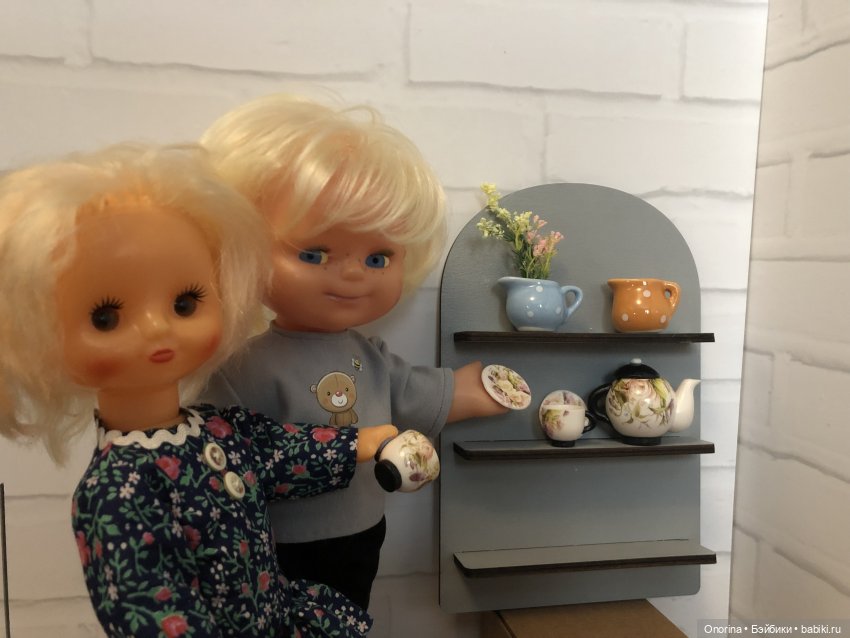 Посудная полка для Оли — Советские винтажные куклы (СССР): Ленигрушка
