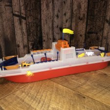 Паром Паромыч, рек русских помощь, Плыви тихонько по волнам дне…