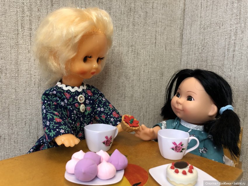 Чаепитие у Оли — Игрушки СССР и советского детства: резиновые