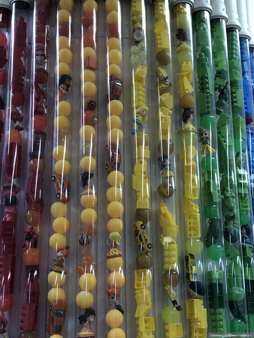Колонна из игрушек — Интересное и необычное: фотоподборки (фото 2)