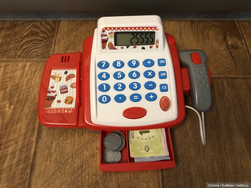 Новогодние подарки — Новый год и Рождество: праздничные фото кукол