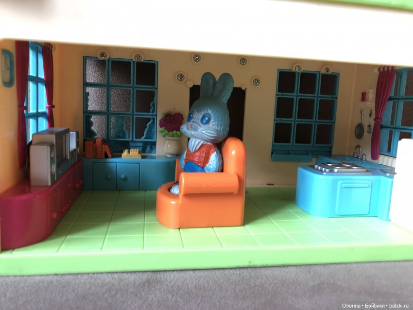 Новогодние подарки — Новый год и Рождество: праздничные фото кукол