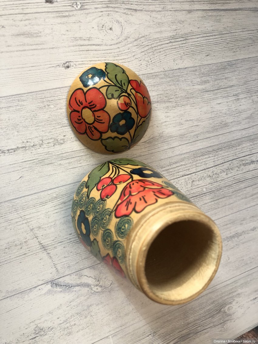 Дуйте в дудки, бейте в ложки В гости к нам пришли матрешки