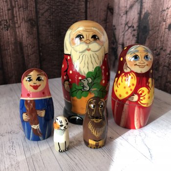 Дуйте в дудки, бейте в ложки В гости к нам пришли матрешки
