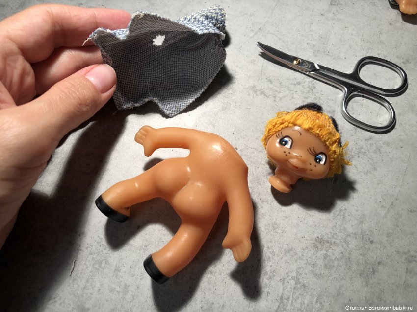 Новенькие: Жёлтая Луна, Гензель и Каролин