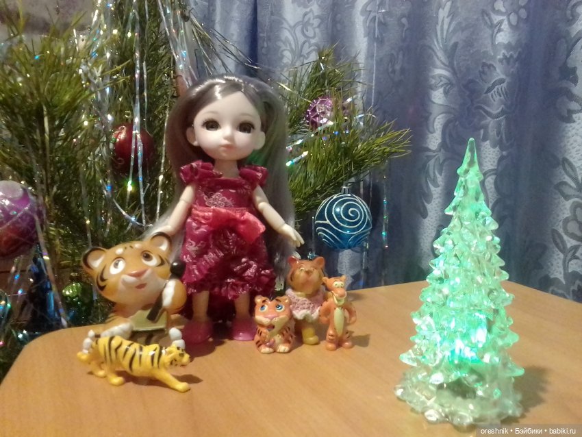 У елочки | Бэйбики У елочки — Куклы Baboliy (Баболи