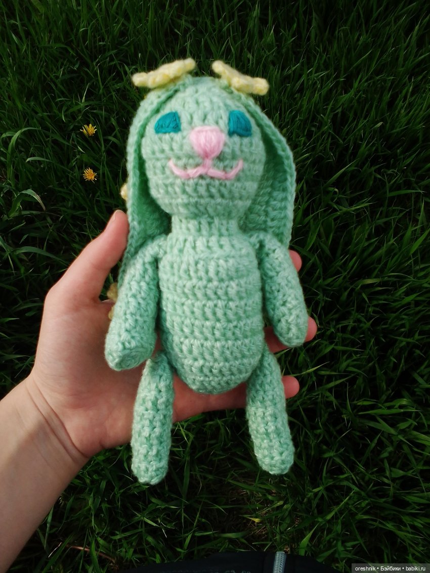 Зайка — Вязаные игрушки и амигуруми: крючком